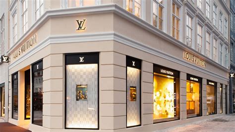 ultime notizie louis vuitton|Louis Vuitton store website.